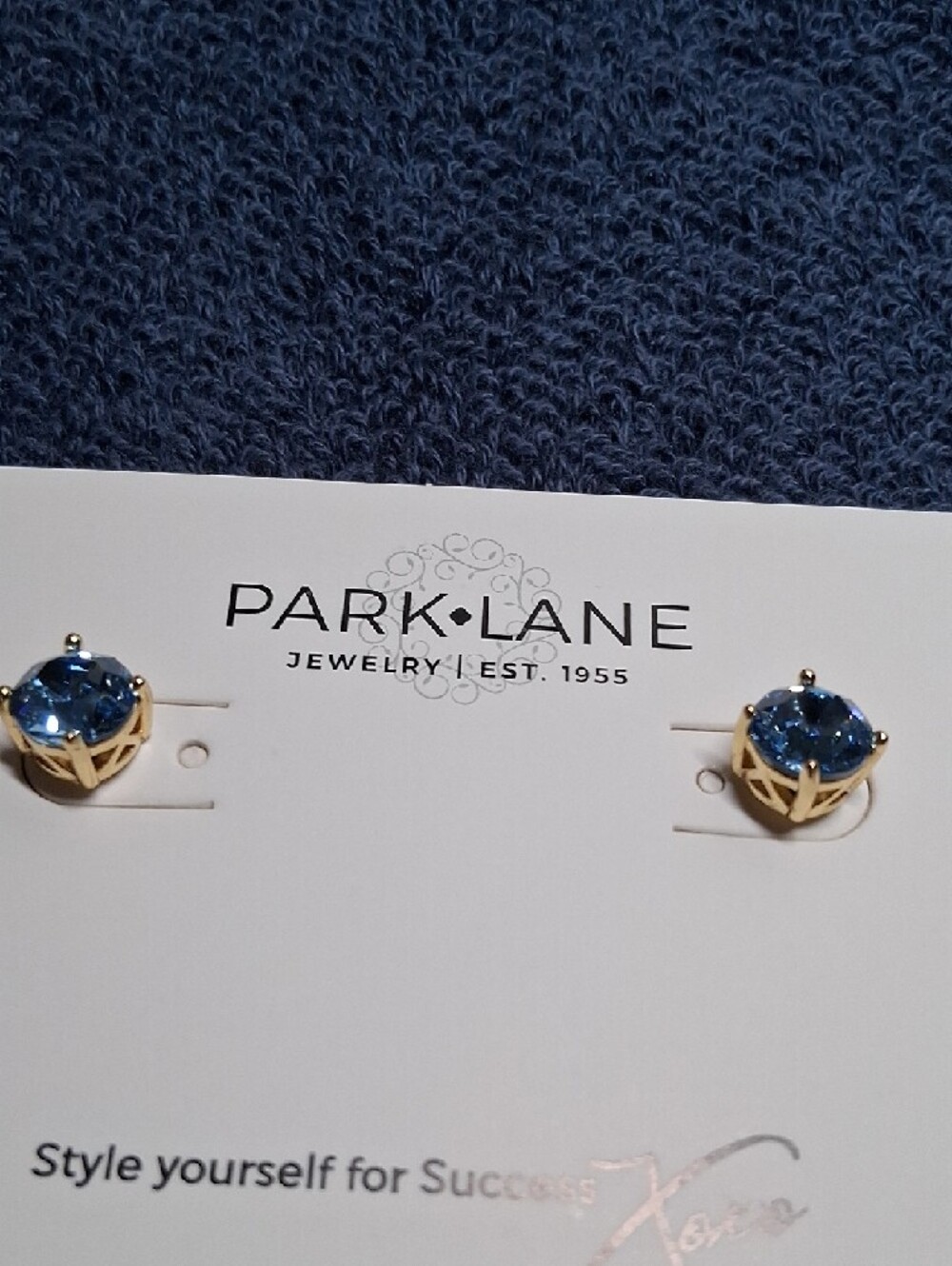 Impression Earrings - Turquoise - Picture 3 of 3